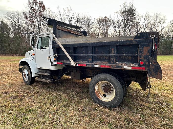 Used 2001 INTERNATIONAL 4700