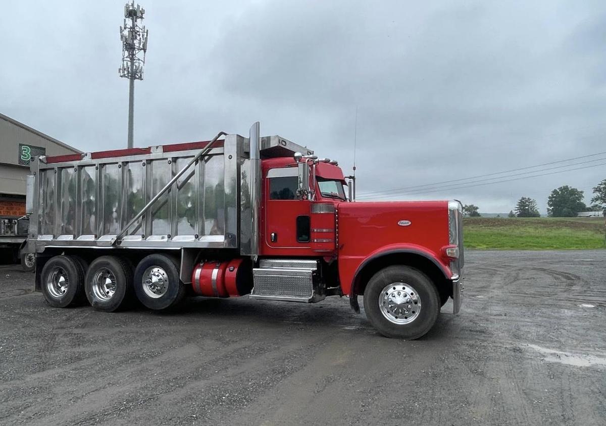 Used 2014 PETERBILT 389 L