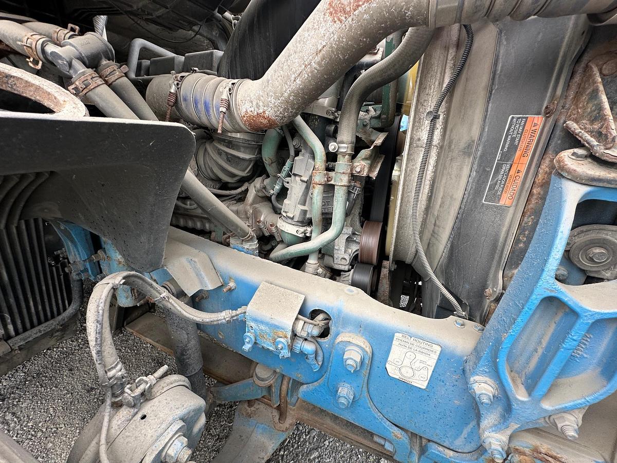 Used 2015 VOLVO VAH Auto Hauler