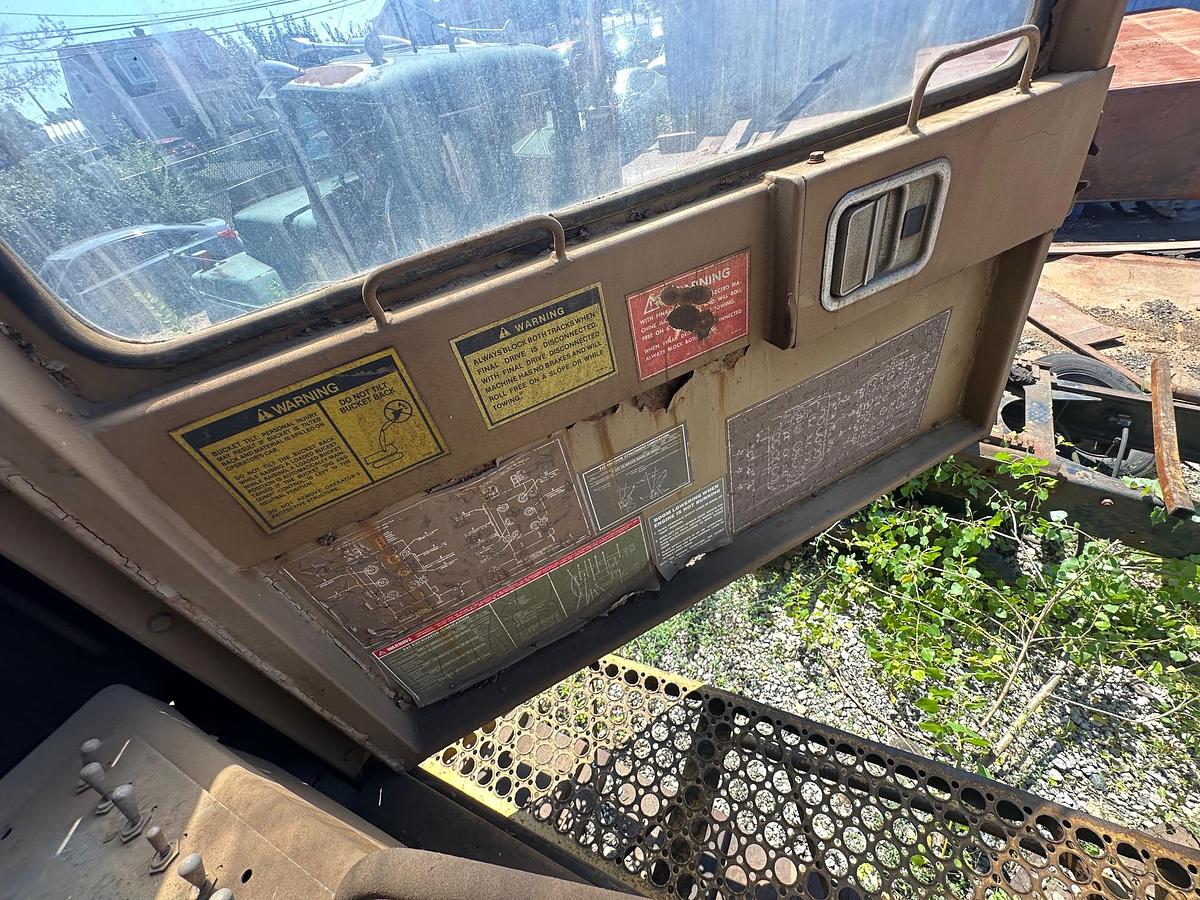 Used 1983 CATERPILLAR 245