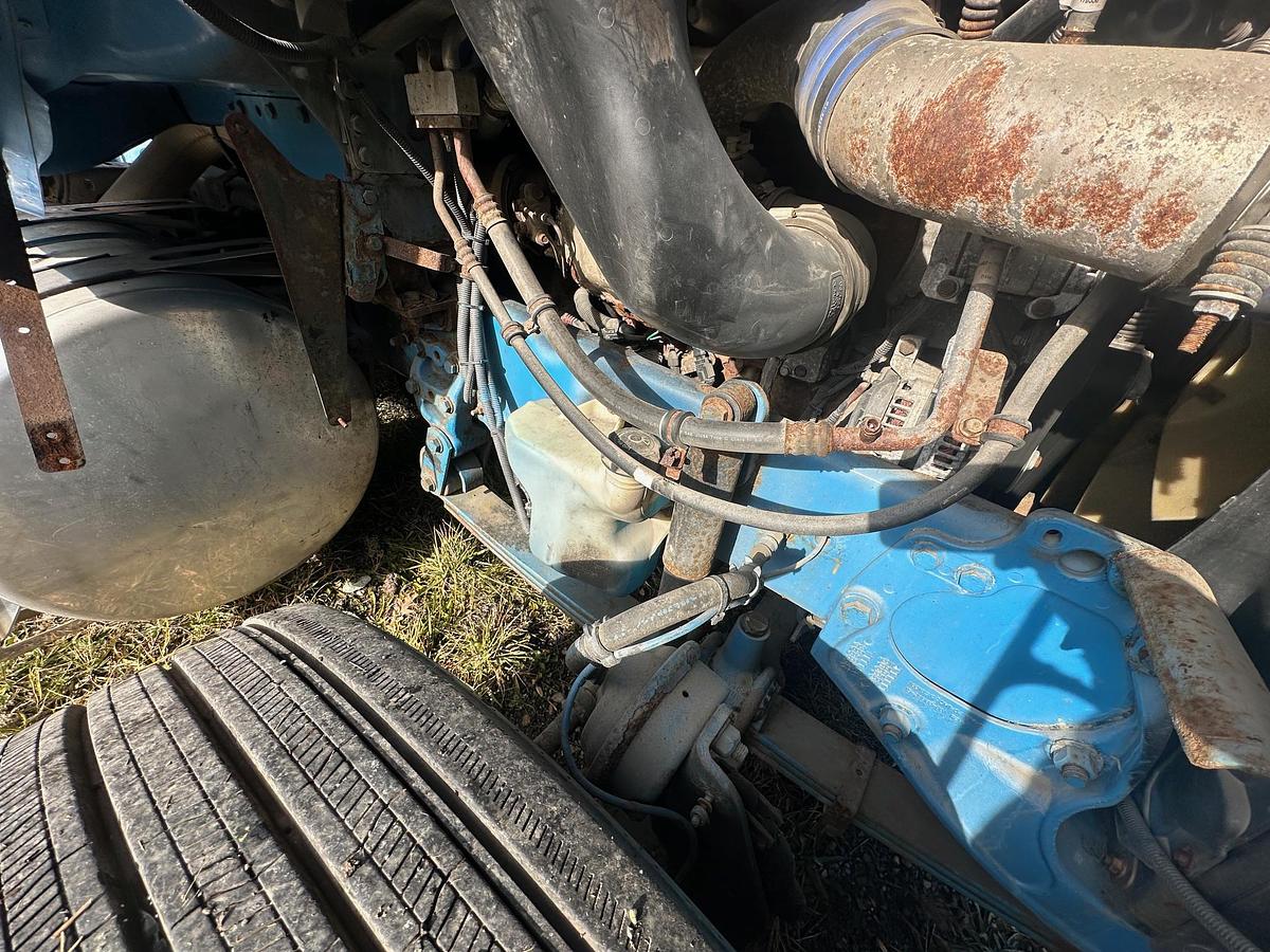 Used 2015 FREIGHTLINER 114SD