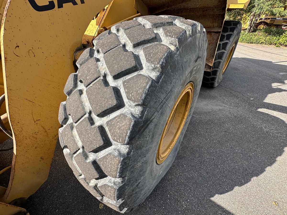 Used 1994 CATERPILLAR 938F