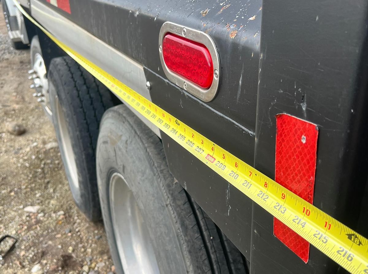 Used 2016 PETERBILT 348