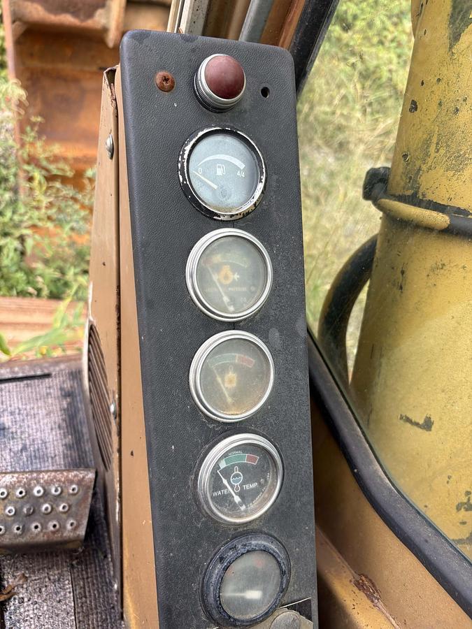 Used 1990 CATERPILLAR 225D