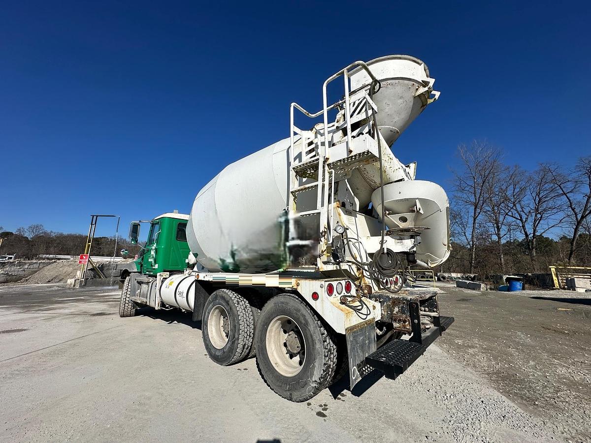 Used 2019 MACK GR64B