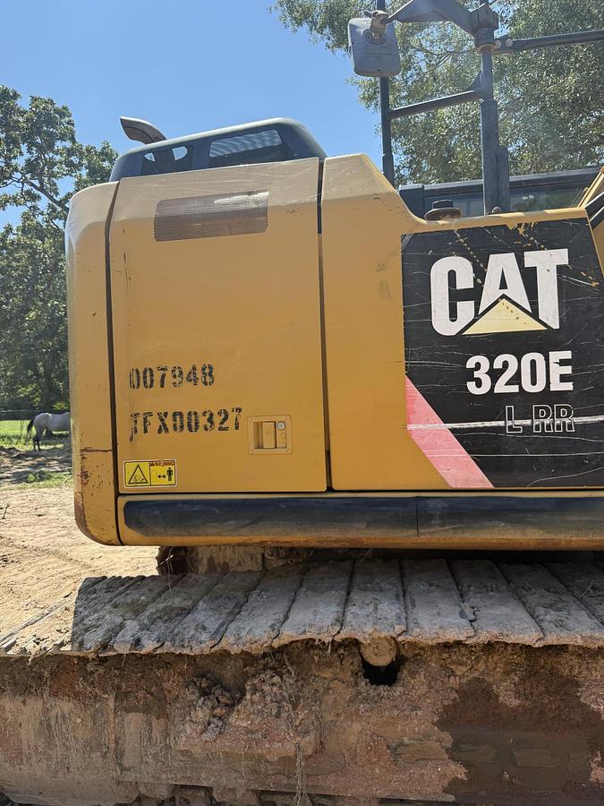 Used 2014 CATERPILLAR 320E LRR