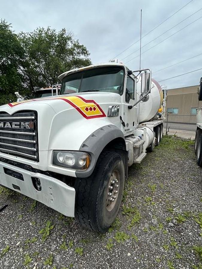 Used 2017 MACK GU713