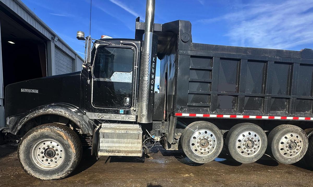 Used 2006 KENWORTH T800