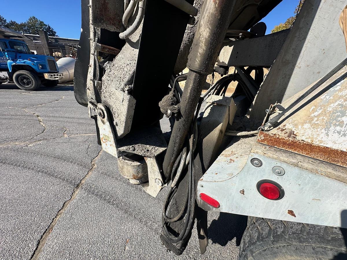 Used 2003 MACK DM690S