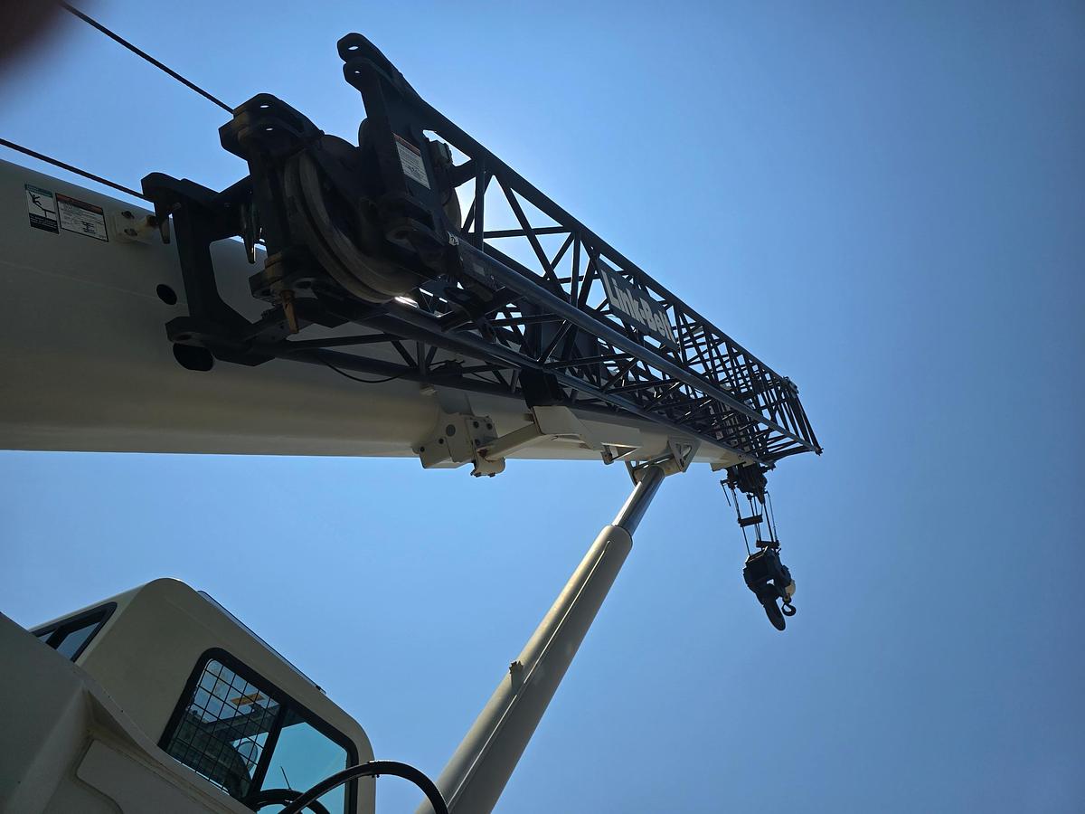 Used 2011 LINK-BELT RTC-8065