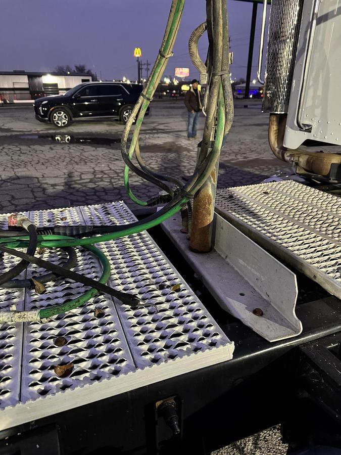 Used 2013 PETERBILT 388