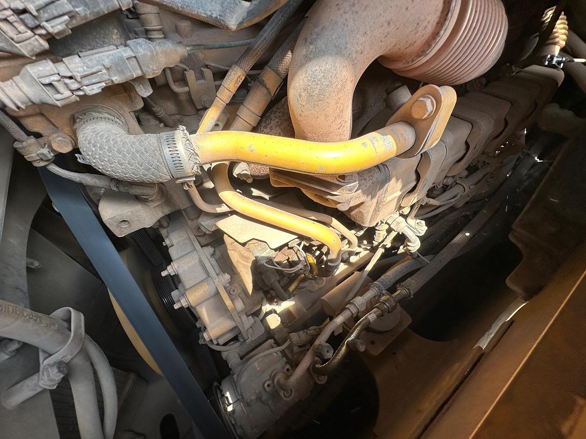 Used 2018 DEERE 850K WLT