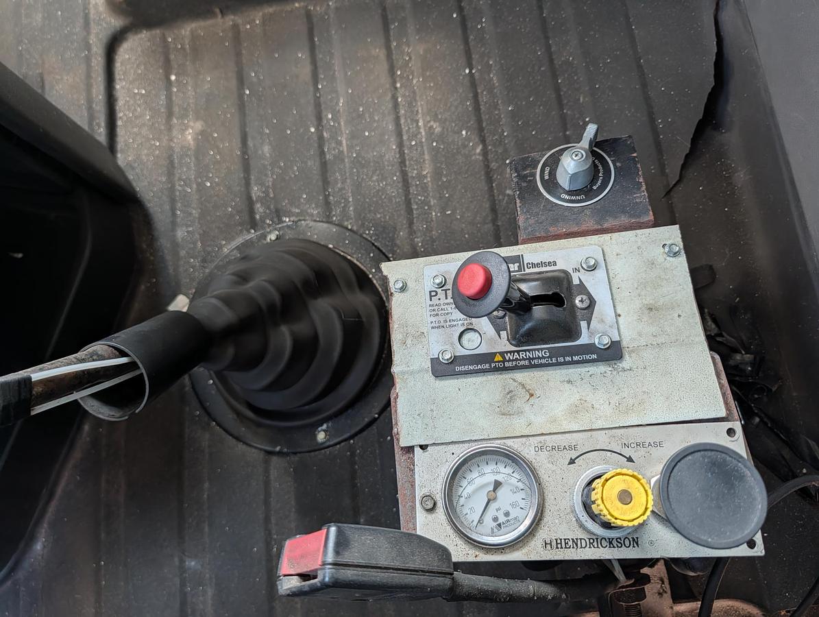 Used 2015 CATERPILLAR CT660 S