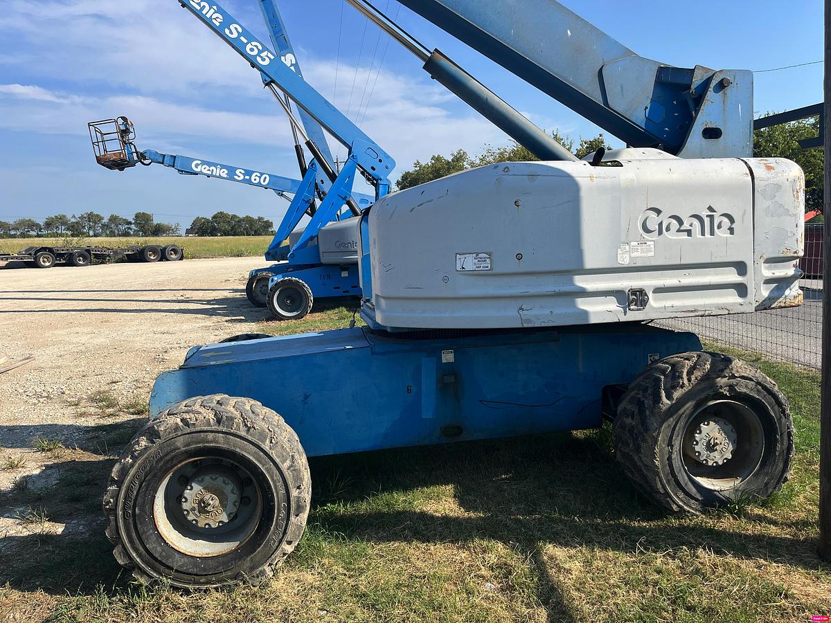 Used 2001 GENIE S-60
