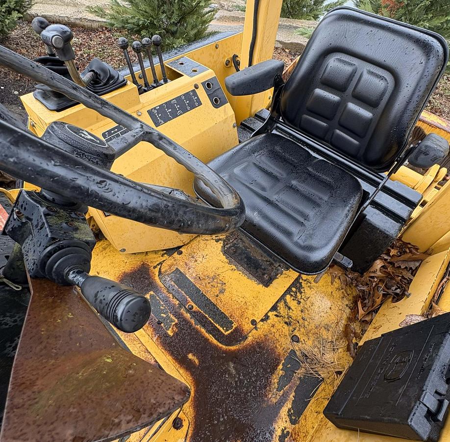 Used 2007 DEERE 210LE