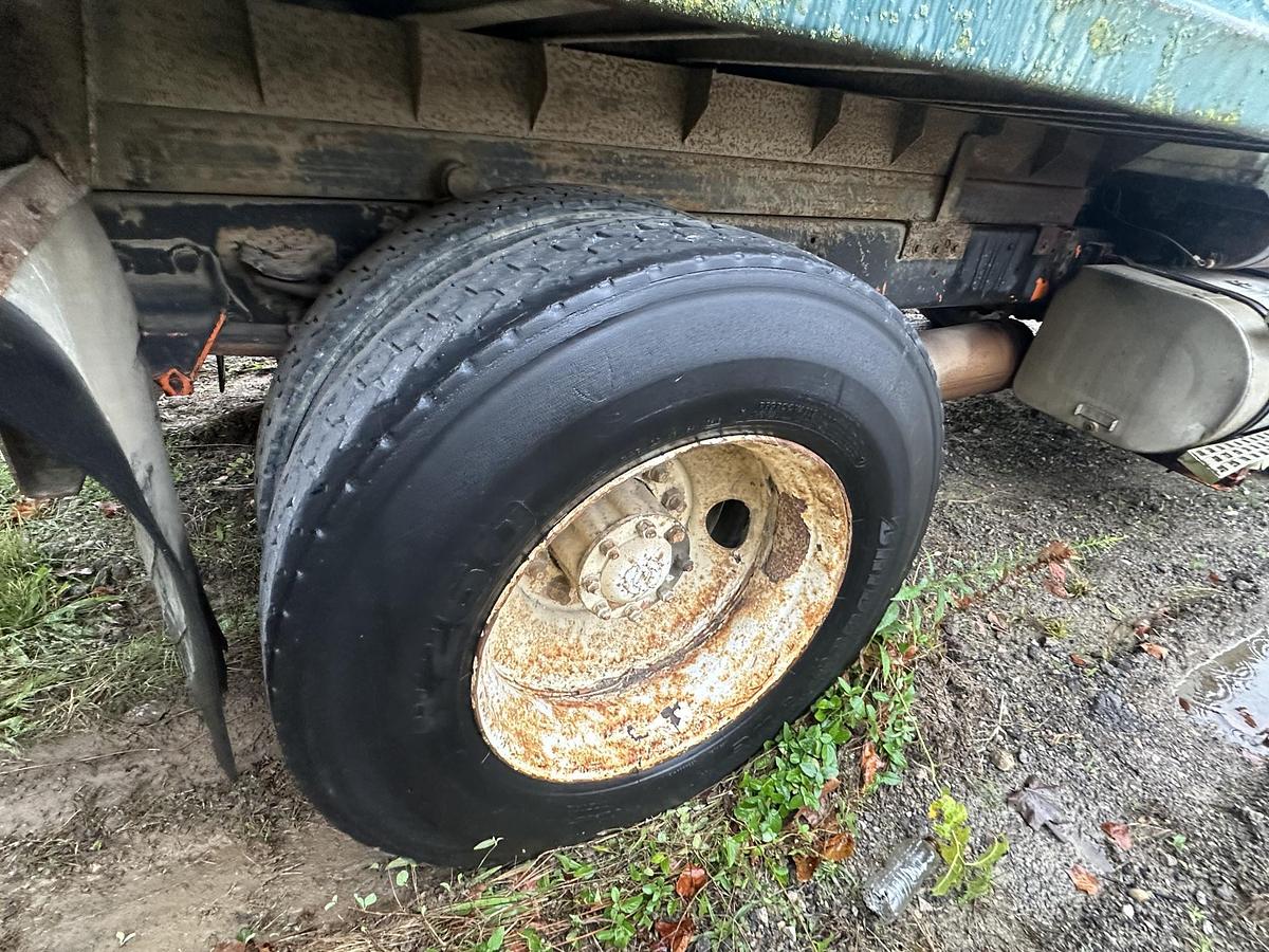 Used 1995 FORD L8000