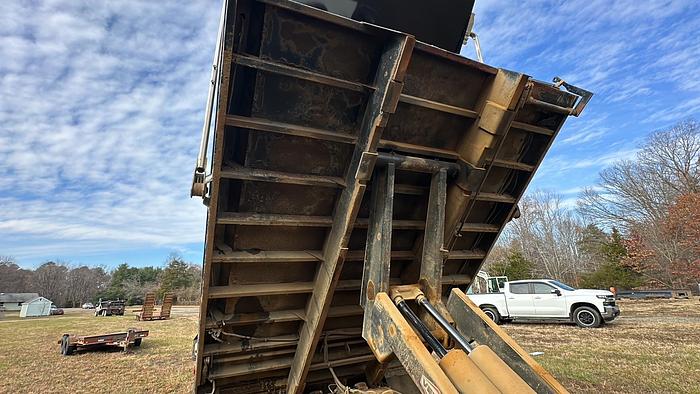 Used 2001 INTERNATIONAL 4700