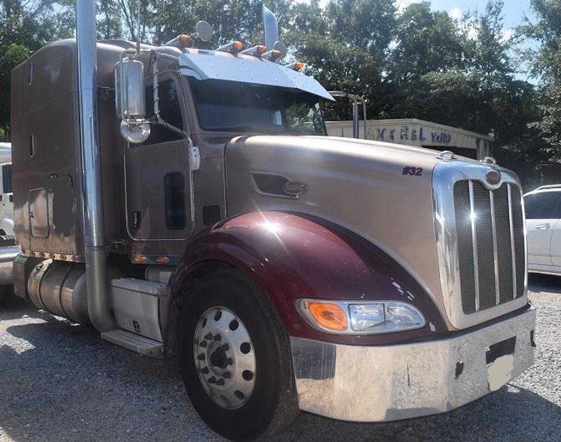 Used 2016 PETERBILT 386