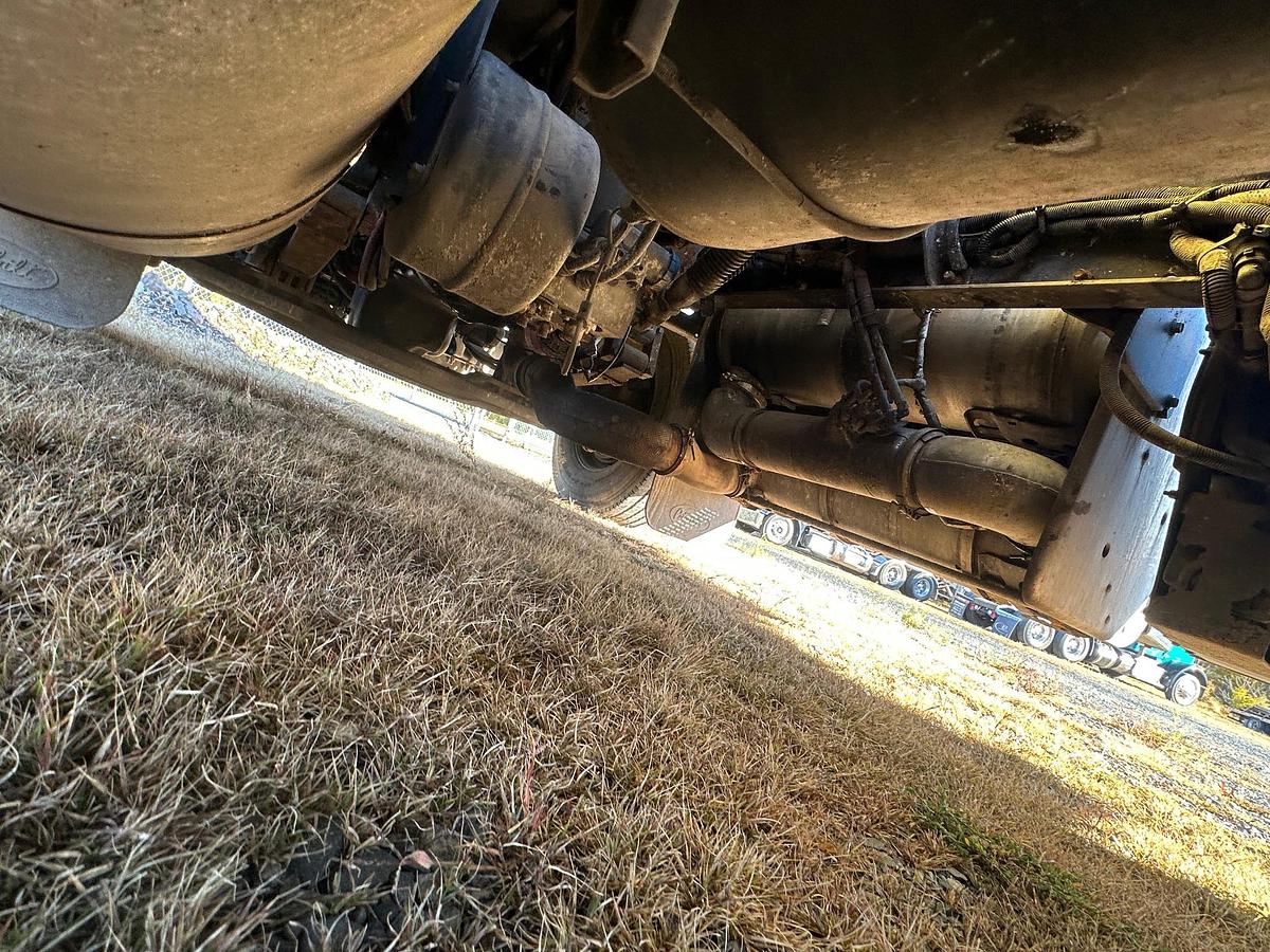 Used 2013 PETERBILT 384