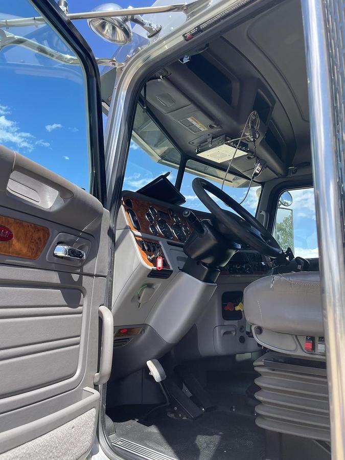 Used 2008 PETERBILT 388