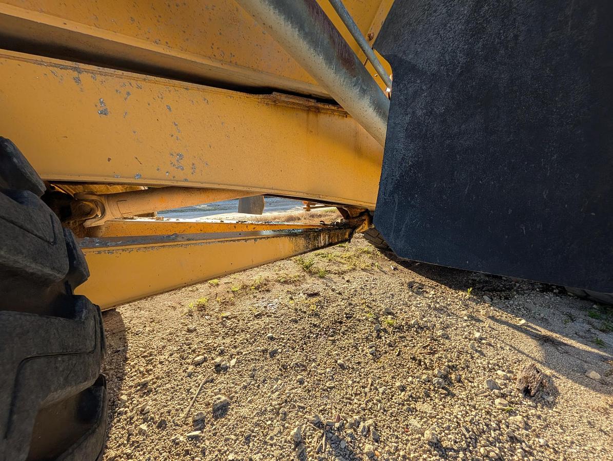 Used 2005 VOLVO A25D