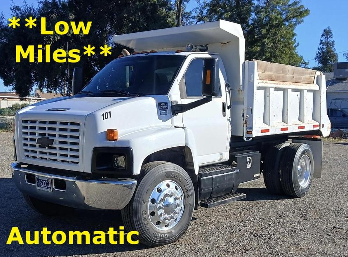 Used 2004 CHEVROLET C7500