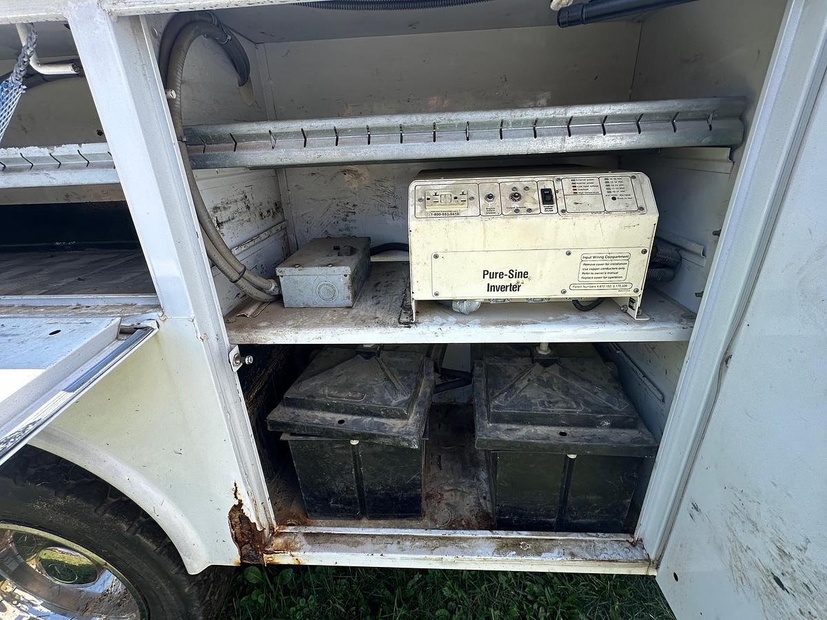 Used 2006 FORD F450 Service Truck