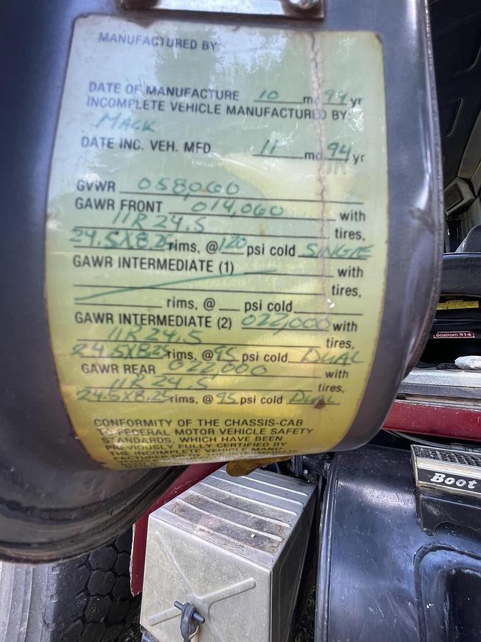 Used 1995 MACK RD688S