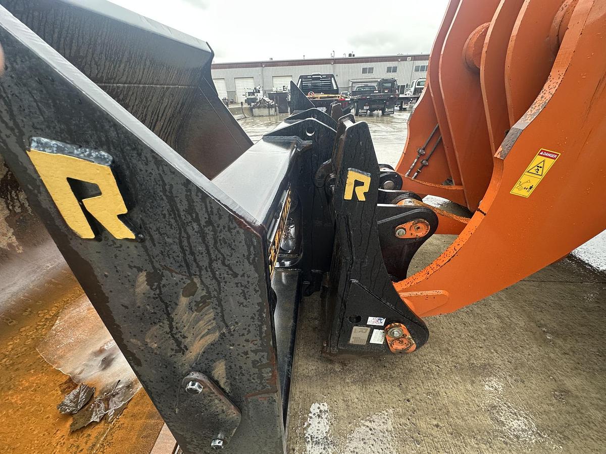 Used 2021 HITACHI ZW370-6HC