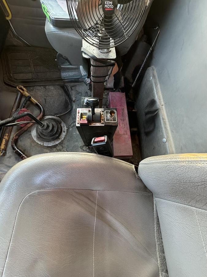 Used 2004 FREIGHTLINER FL112