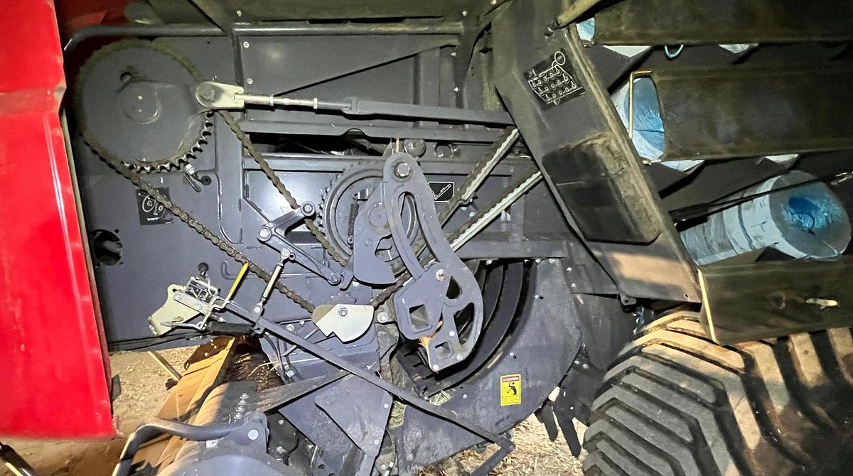 Used 2018 MASSEY FERGUSON 2270 Hesston