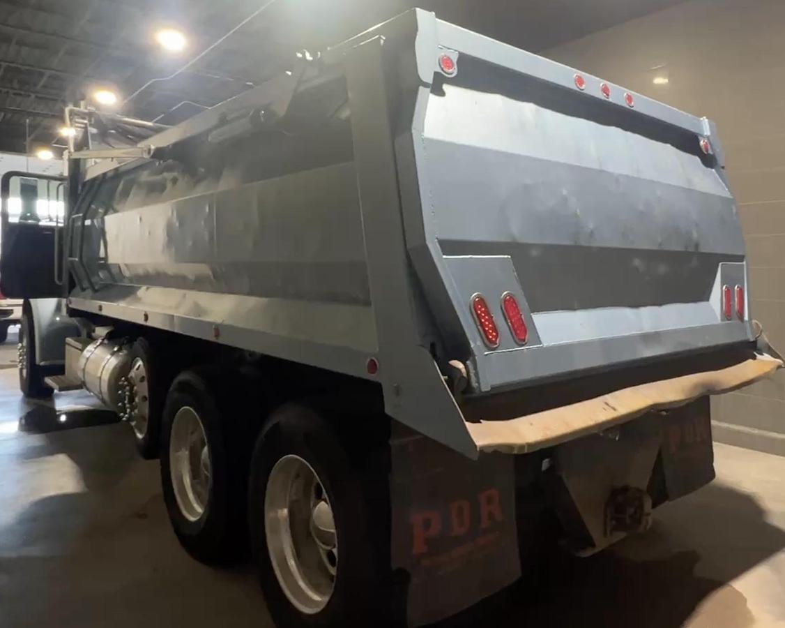 Used 2012 PETERBILT 388 Dump truck