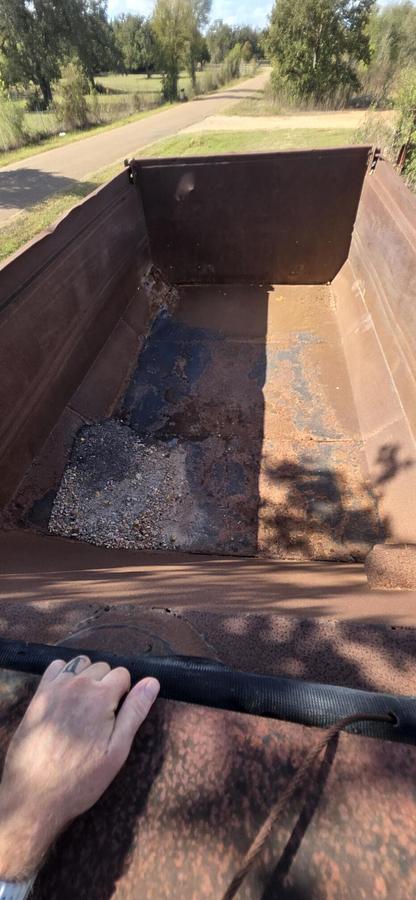 Used 1985 CLEMENT Pup Trailer