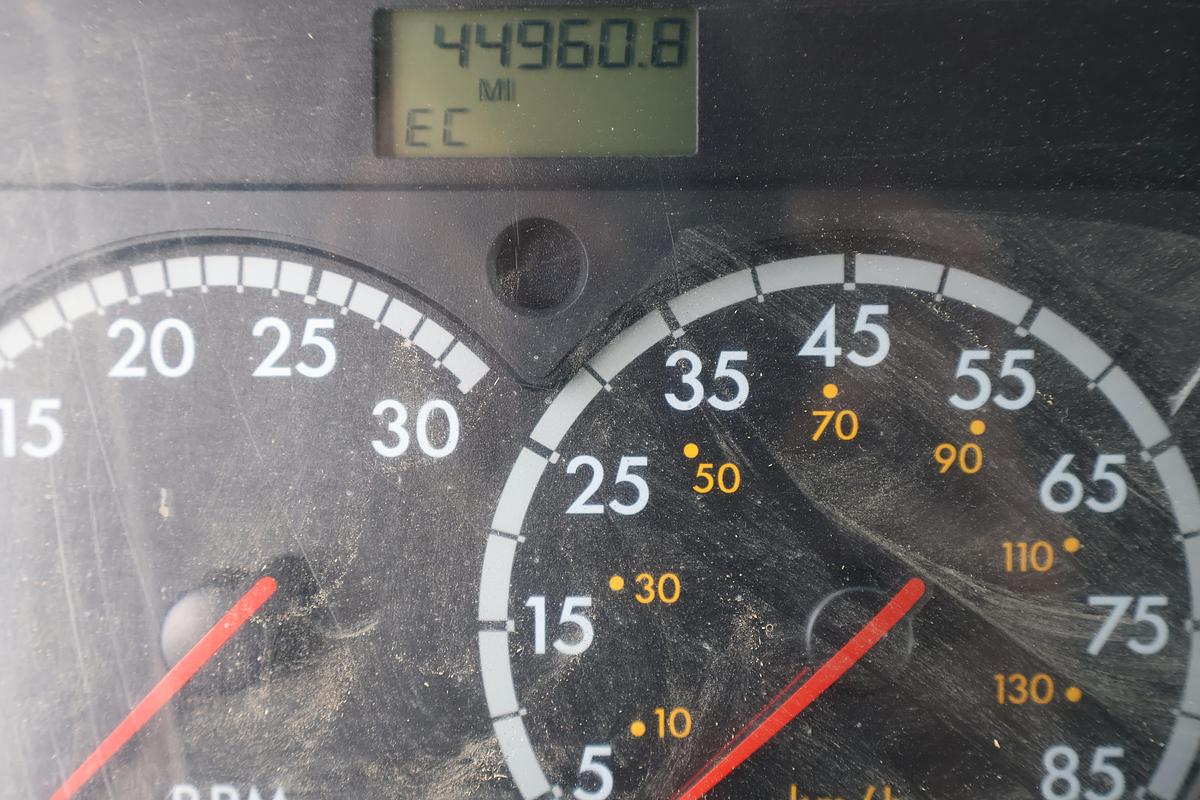 Used 2003 FREIGHTLINER FL70