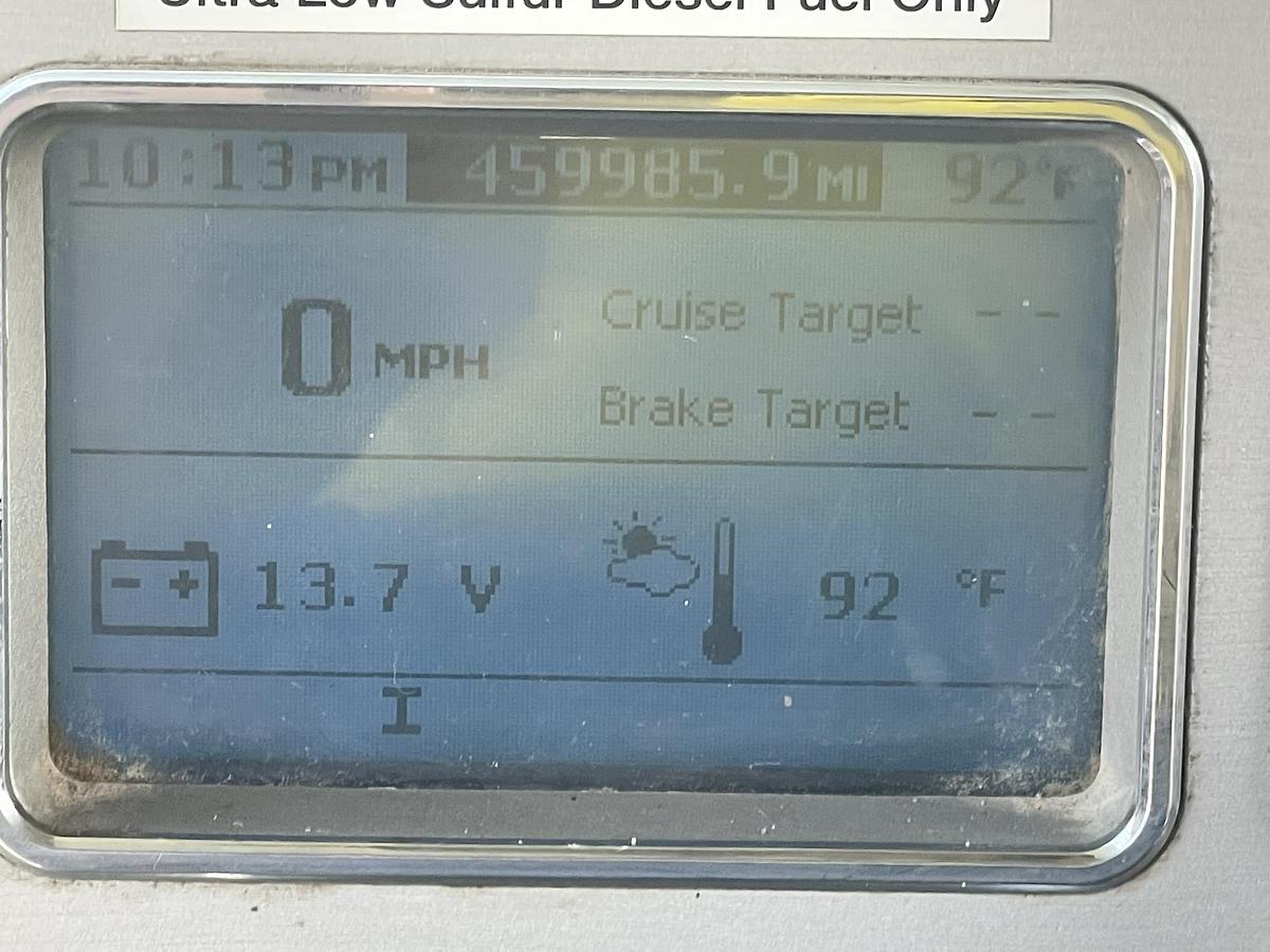 Used 2017 MACK Granite GU713