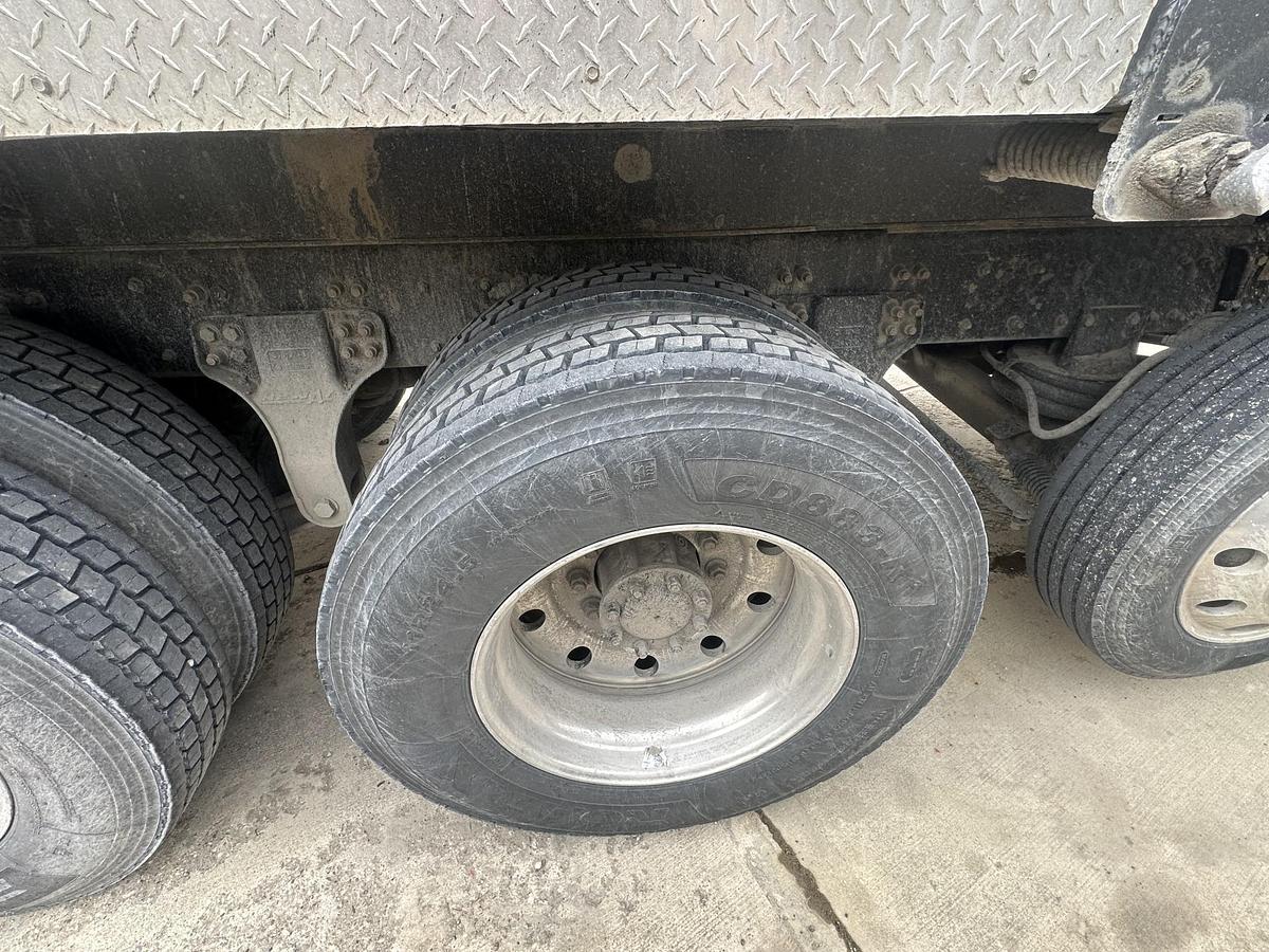 Used 2015 KENWORTH T800