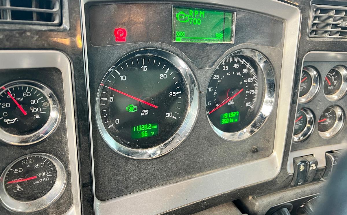 Used 2013 KENWORTH t800