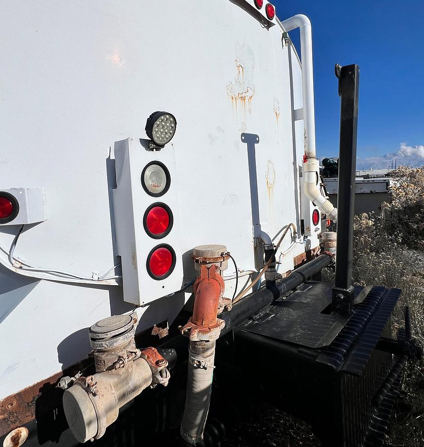 Used 2007 STERLING L7500 Water Truck