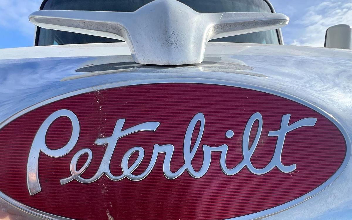 Used 2021 PETERBILT 579