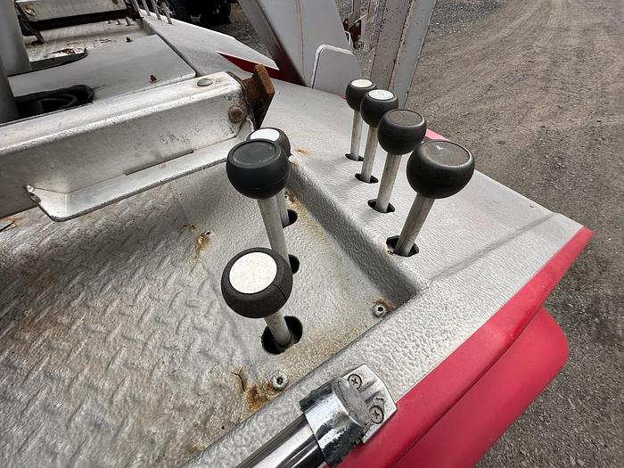 Used 2006 FORD F550 Lariat Wrecker