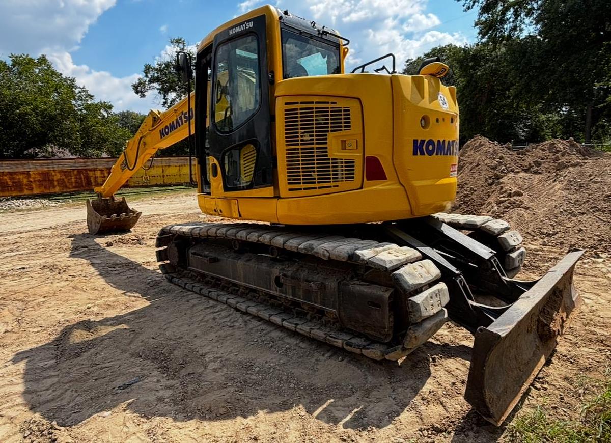 Used 2022 KOMATSU PC138USLC-11