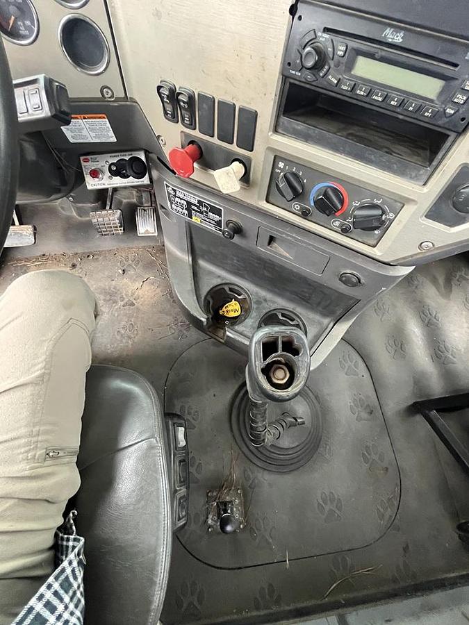 Used 2009 MACK CXU 613