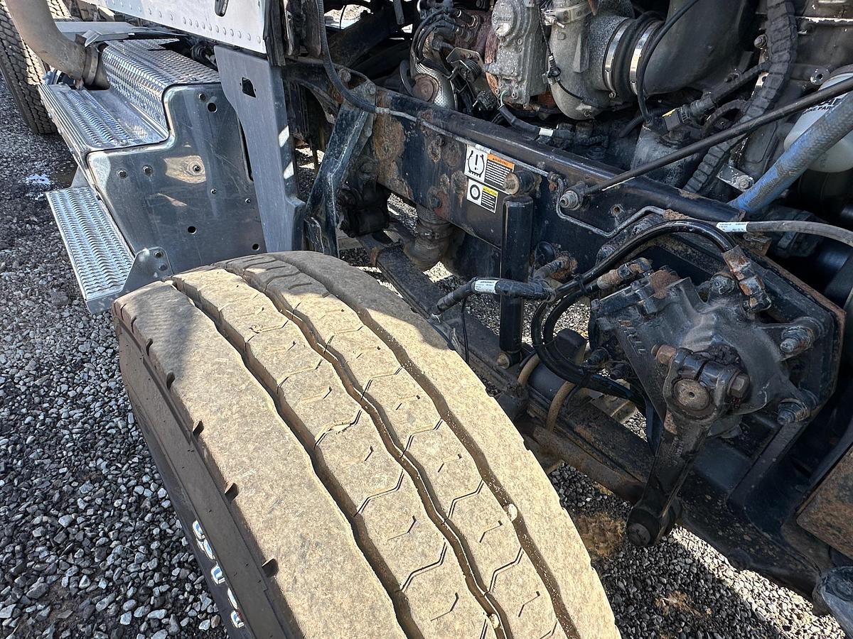 Used 2016 PETERBILT 365