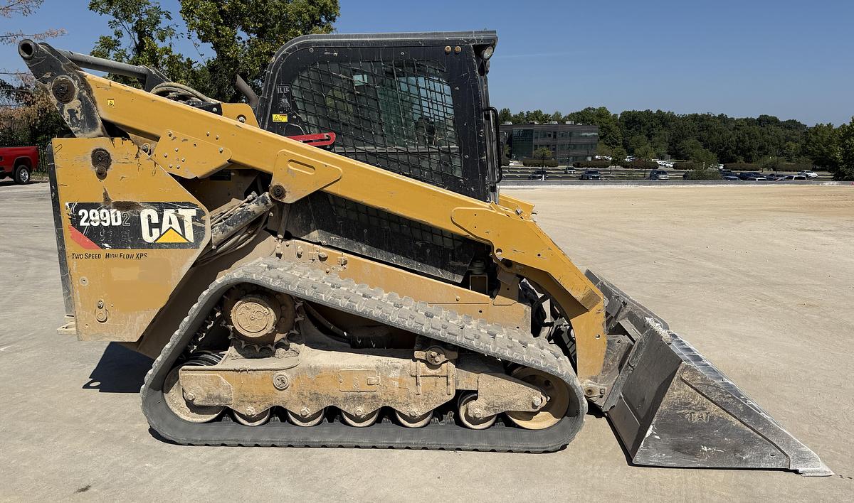Used 2017 CATERPILLAR 299D2
