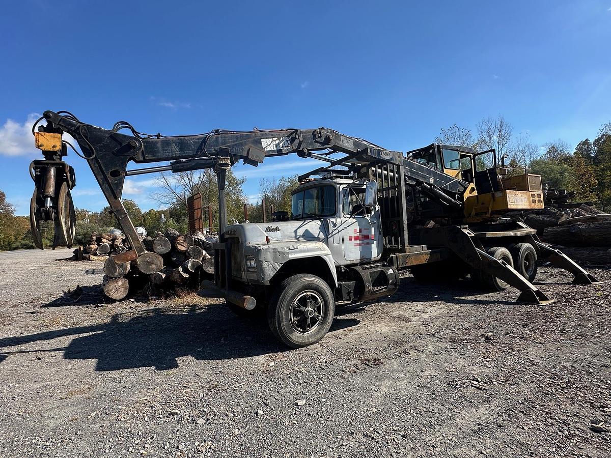 Used 1984 MACK RD686S