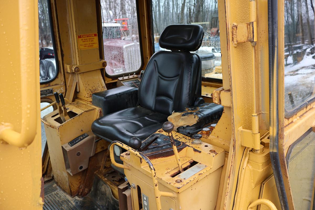 Used 1989 CATERPILLAR 963