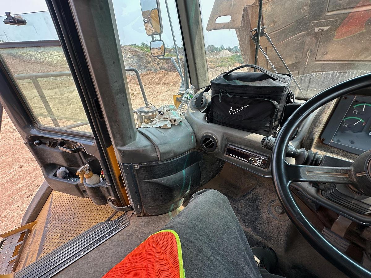 Used 2014 DEERE 460E Off Road Dump
