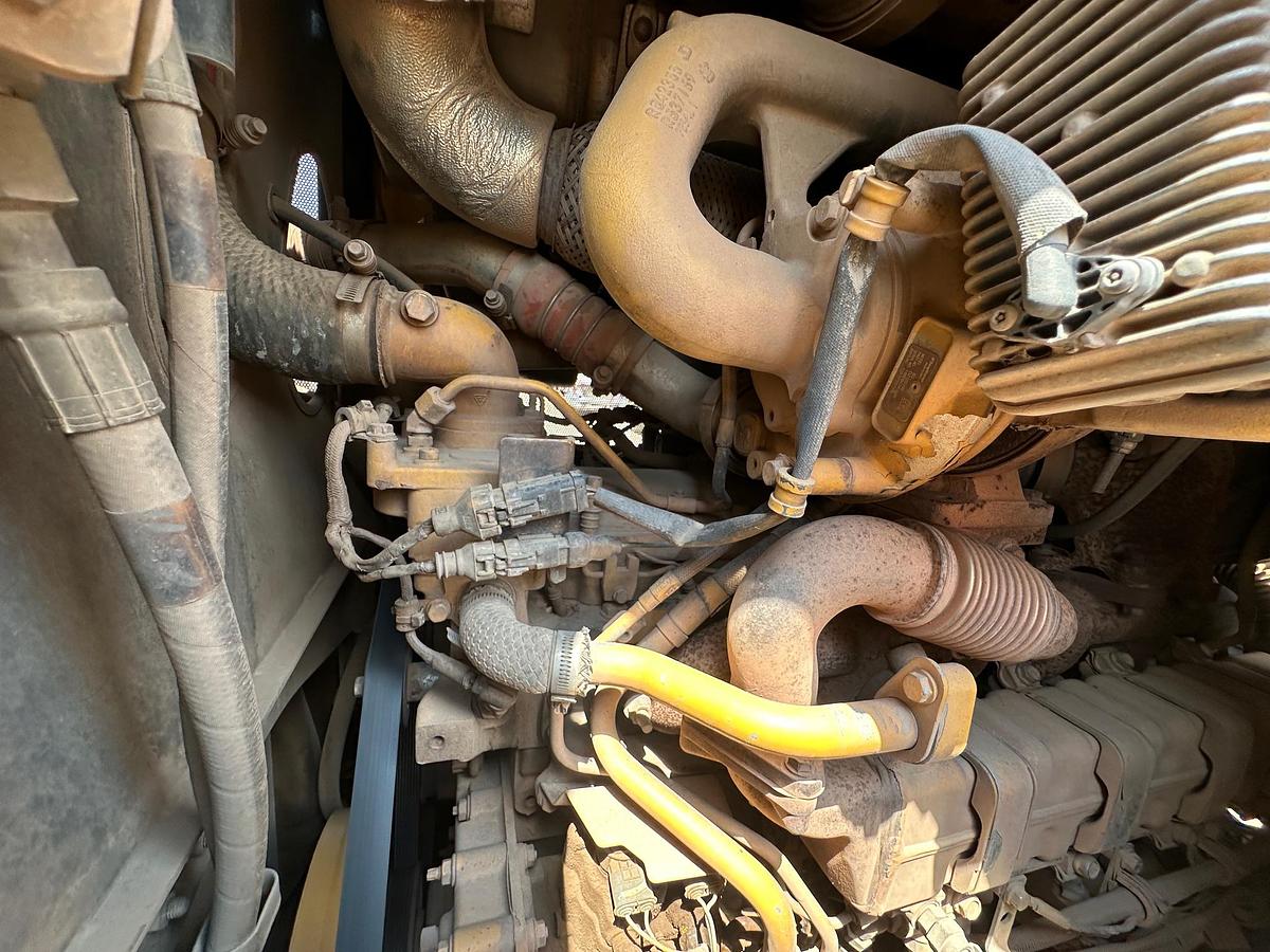 Used 2018 DEERE 850K WLT