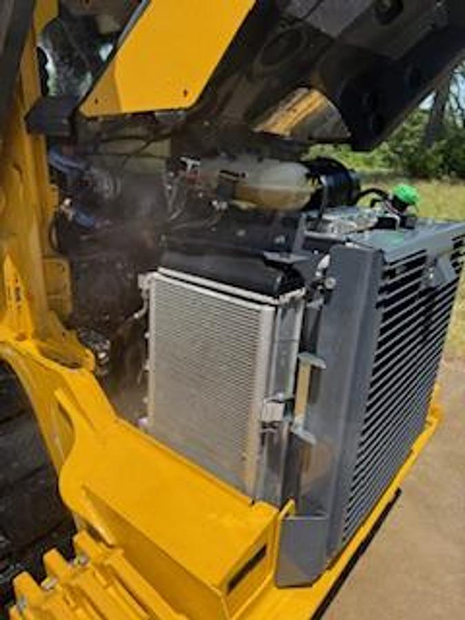 Used 2023 JOHN DEERE 333G