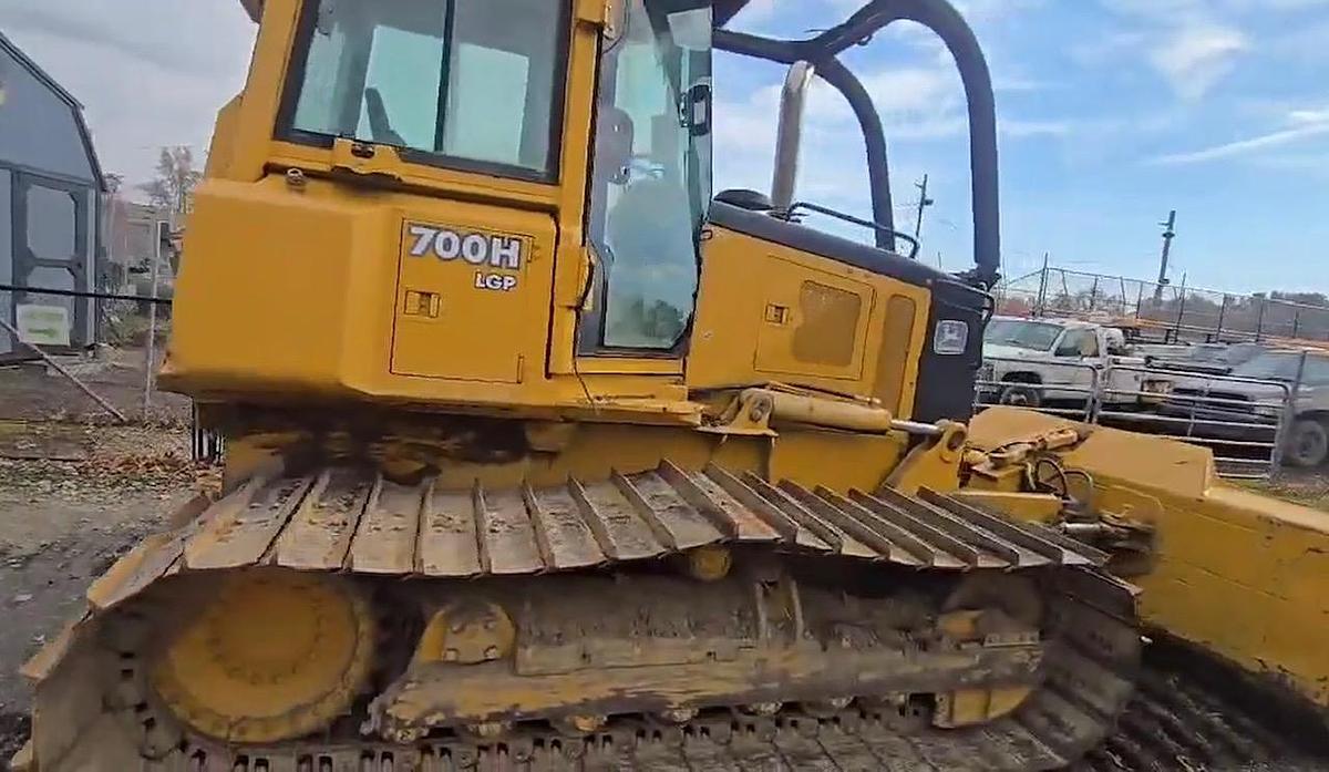 Used 2005 DEERE 700H LGP